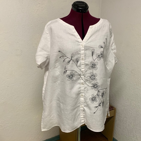 e•col•o•gie Tops - E•col•o•gie Woman 100% Embroidered Linen Blouse